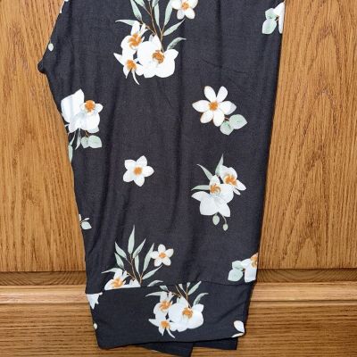 NEW LuLaRoe TC2 Leggings GRAY WHITE GREEN Flower Tropical ORCHID Vacation Island