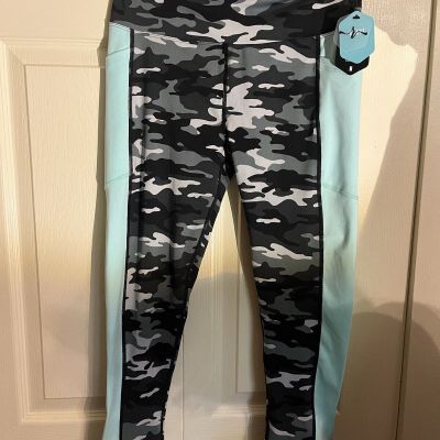 Lularoe Rise Compression Workout pants camouflage / teal size medium With pocket