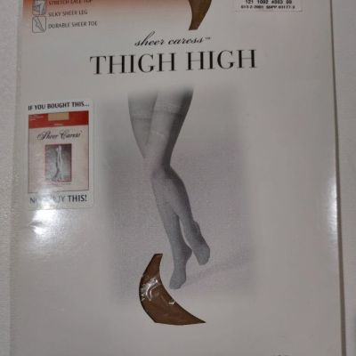 JC Penny Sheer Caress Lace Top Silky Thigh High Stockings Average SAND Color