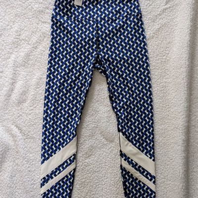 Lou & Grey Leggings Size Medium Geometric Print Workout Crop Stretch NWT