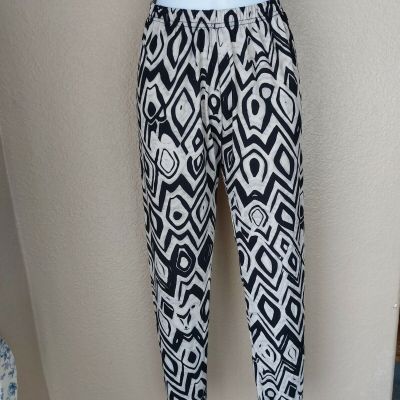 Womens Black and Tan Geometric Print Leggings Super Soft Yelete Leg Wear One Sz