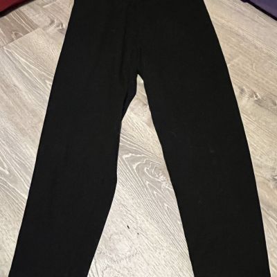 I.C. FASHIONS LADIES BLACK LEGGING SAY 4x But Fit Like A 1x