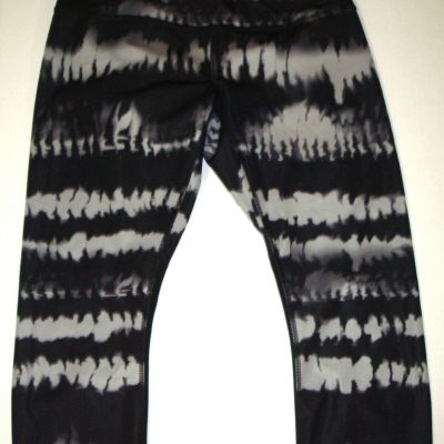 Lucy Activewear Leggings Crop Black Gray EUC L Yoga Tie Dye Walking Pilates