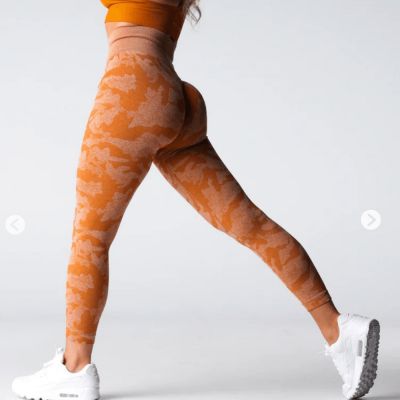 NVGTN Teracotta Camo Seamless Leggings Women’s Medium