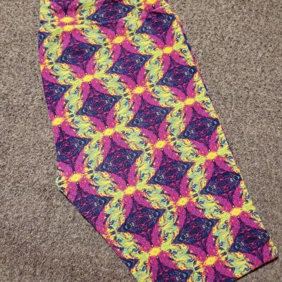 LULAROE OS LEGGINGS Geometric Waves Diamond Purple, Green, Blue