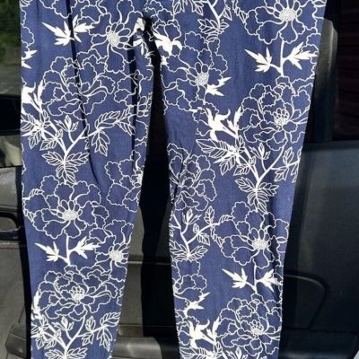 New Women’s Leggings Plus Size One Size Blue New With Tags