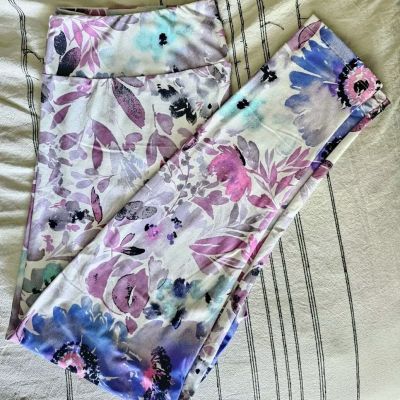 Lularoe Leggings TC2 Floral Watercolor Purples/Blues