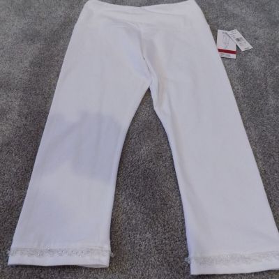 Intro Love The Fit Capri Legging White Size SmallTummy Control NWT