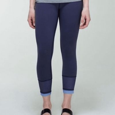 Lululemon Find Your Flow Crop Leggings 23” Navy Blue Size 4