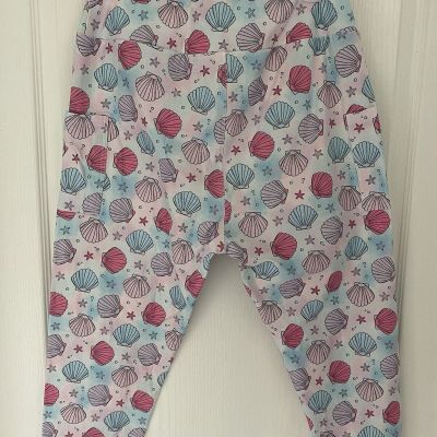 Buttery Soft Custom Print Seashell Star Capri Pocket Leggings Plus Size 14-22