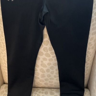 Under armour Women's ColdGear Compression Leggings Medium NWT MSRP $50 Black