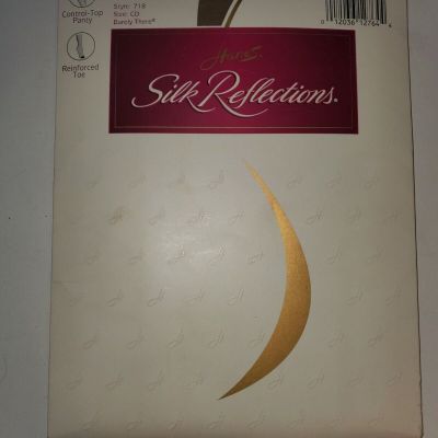 HANES SILK REFLECTIONS SILKY SHEER CONTROL TOP PANTYHOSE SIZE CD BARELY THERE