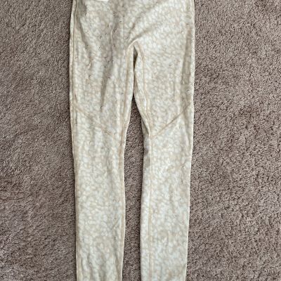 NWT Fabletics High Waisted Strappy 7/8 Leggings Cream And Gold Size S /6