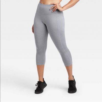 All In Motion Sculpted High-Waisted Capri Leggings M NWT