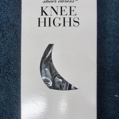 SHEER CARESS KNEE HIGHS QUEEN SIZE -NAVY 3 PAIR REINFORCED TOE JC PENNEY NIB