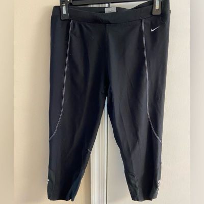 Nike dri fit leggings cropped stretchy mesh detail elastic waist Medium