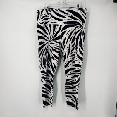 Womens Fabletics PureLuxe Ultra High Waisted 7/8 Legging Plus Size 3X Zebra