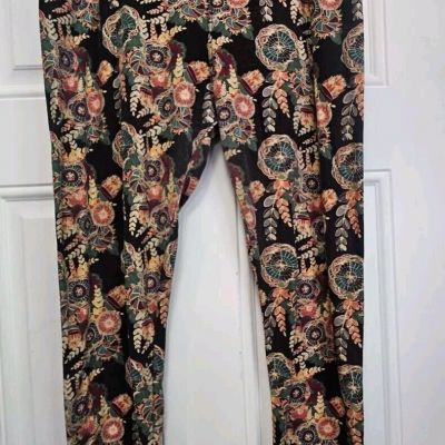 LulaRoe TC Tall & Curvy Leggings Black Floral Print Buttery Soft Plus Size Fall