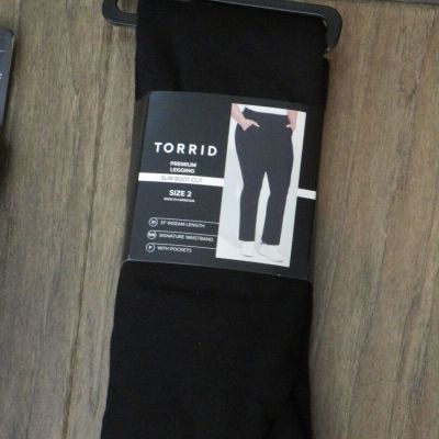 TORRID BLACK FL SIGNATURE WAIST SLIM BOOT CUT POCKET LEGGINGS SIZE 2 (2X/ 18-20)