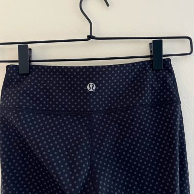 Lululemon Wunder Under Black Polka Dot Leggings Size 2