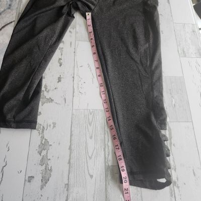 Shosho Capri Leggings Criss-cross Calf Gray Size Medium