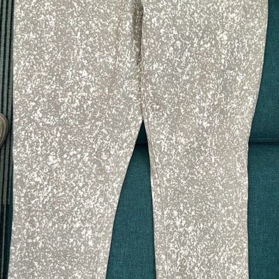 Spanx [ Large ] Ankle Jean-ish Leggings in Speckled Grey & White