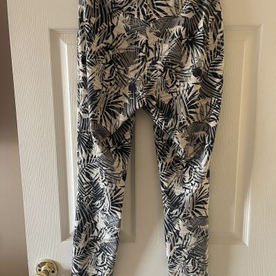 Hue Leggings • Women’s Small